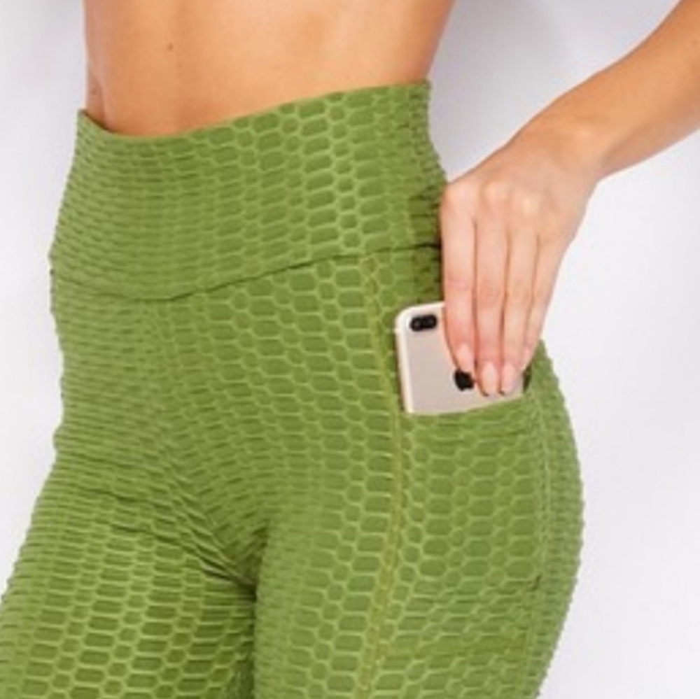 TikTok trend honeycomb peach lift leggings with pockets Olive size L/XL